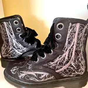 Beautiful embroidery satan  Dr martens